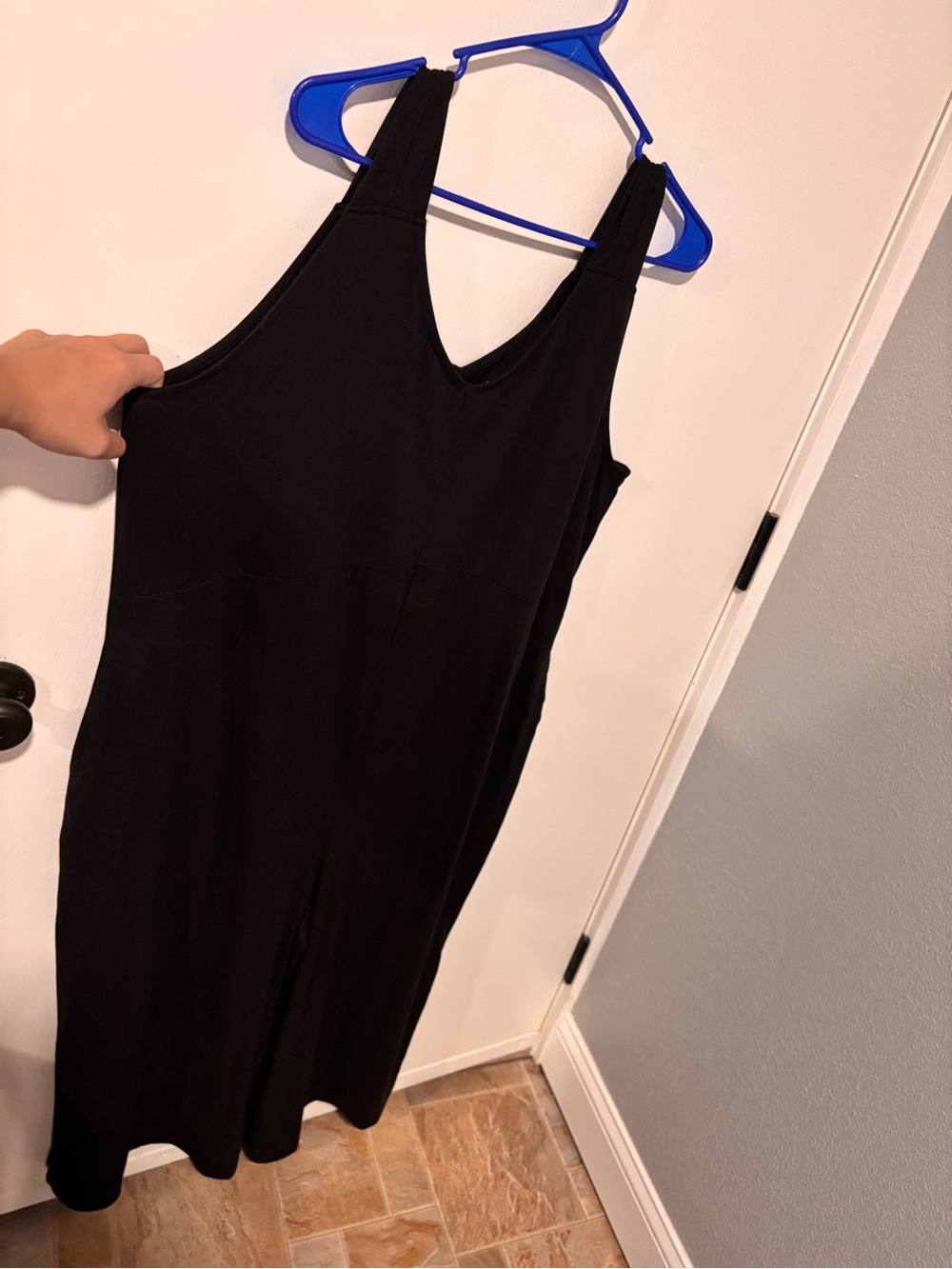 Black Sleeveless V-Neck Women's Jumpsuit